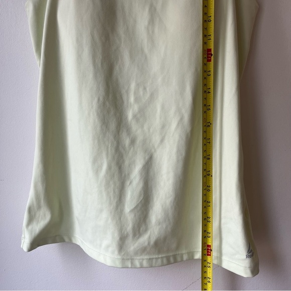 Reebok green Tank Top built in sports bra workout gym exercise women’s medium - Picture 7 of 10